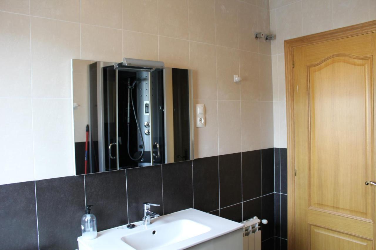 Pension Albergue O Pedregal Lourenza Екстер'єр фото